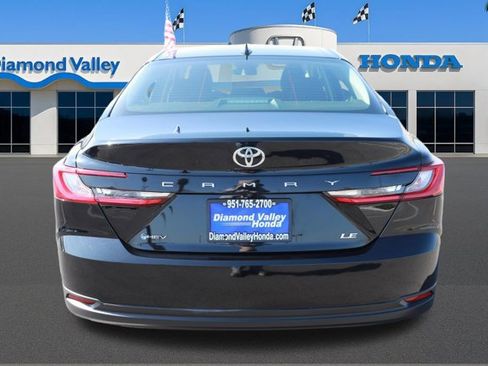 Used 2025 Toyota Camry LE image 5