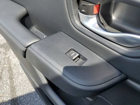 Used 2025 Honda Pilot EX-L image 14