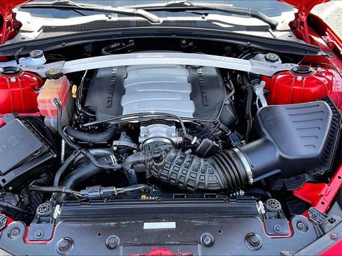 Used 2019 Chevrolet Camaro SS image 10