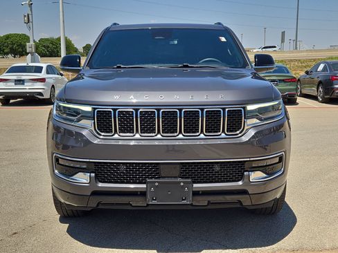 Used 2023 Jeep Wagoneer 2WD w/ Premium Group I image 10