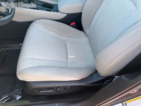 Used 2025 Honda Accord SE image 14