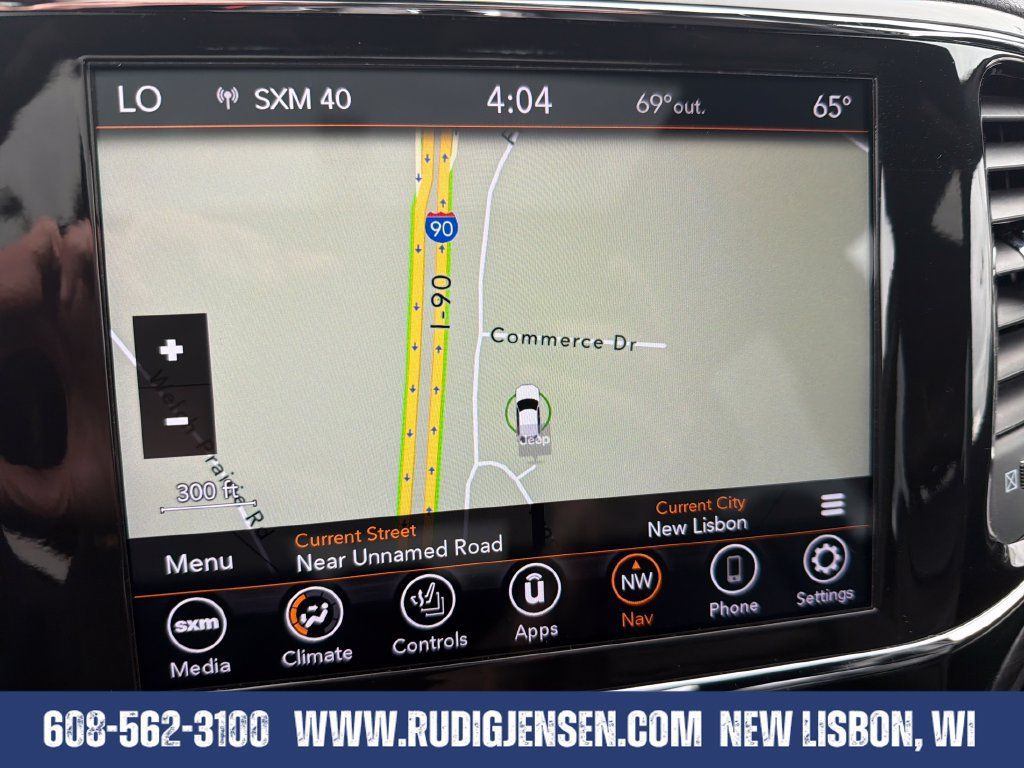 Used 2022 Jeep Grand Cherokee Laredo X AWD/4WD image 19