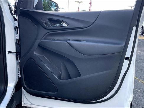 Used 2024 Chevrolet Equinox LT w/ LPO, Floor Liner Package FWD image 26
