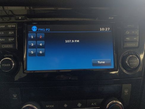 Used 2017 Nissan Rogue Sport SL w/ SL Premium Package image 25