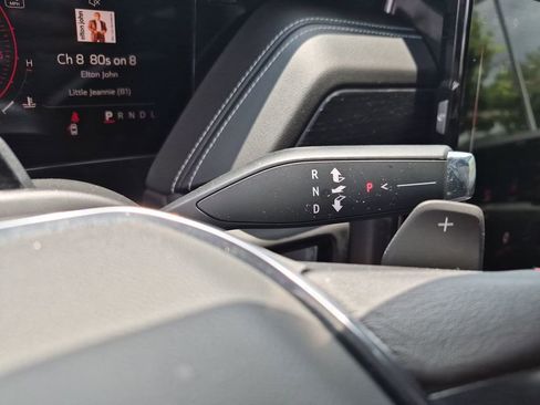 New 2026 GMC Yukon XL AT4 Ultimate AWD/4WD image 32