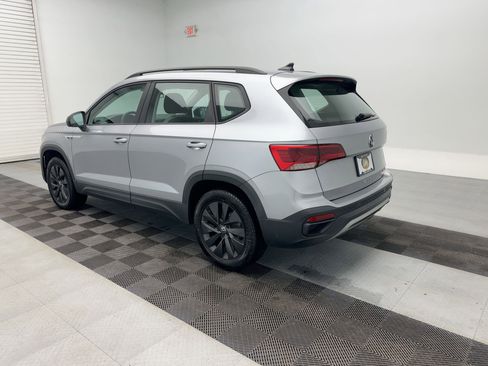 Used 2022 Volkswagen Taos S image 3