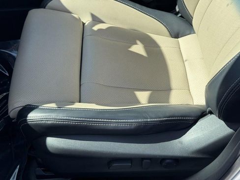 Used 2022 Subaru Outback Limited AWD/4WD image 21