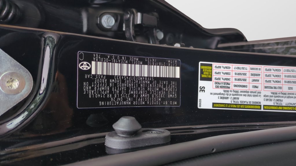 Used 2026 Toyota Corolla LE FWD image 24
