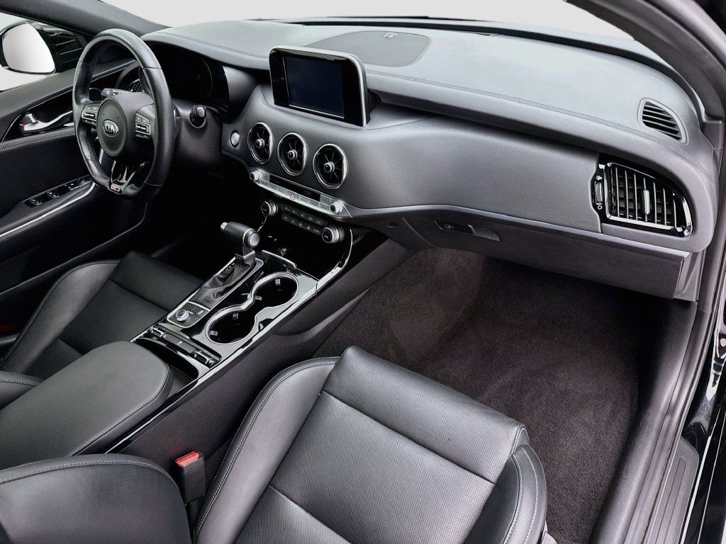 Used 2020 Kia Stinger GT-Line RWD image 15