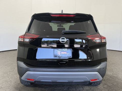Used 2023 Nissan Rogue S FWD image 6