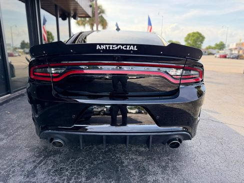 Used 2017 Dodge Charger R/T Scat Pack w/ Dynamics Package RWD image 10