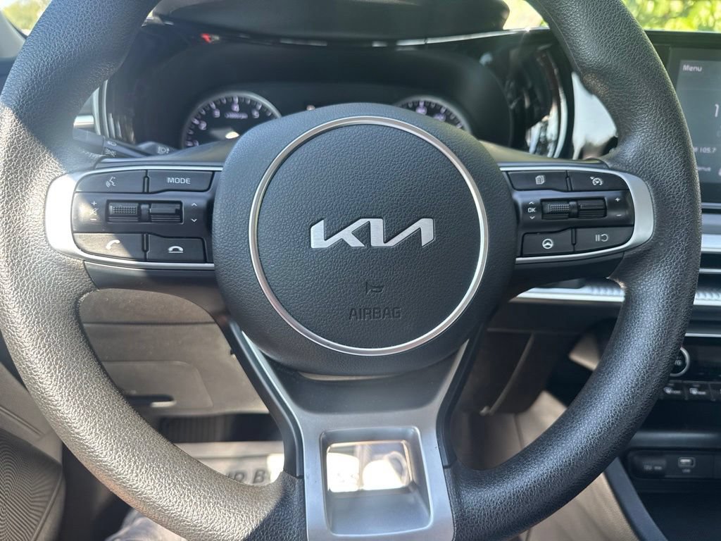 Used 2023 Kia K5 LXS FWD image 16