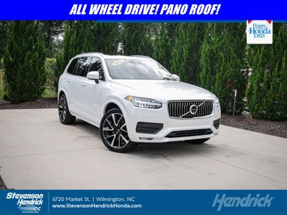 Used 2022 Volvo XC90 T6 Momentum w/ Climate Package