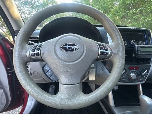 Used 2012 Subaru Forester 2.5X Premium AWD/4WD image 8
