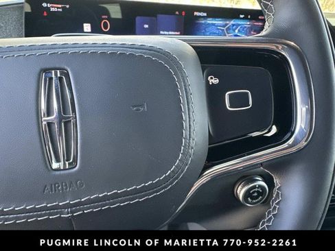 New 2026 Lincoln Navigator Reserve w/ Jet Appearance Package image 19