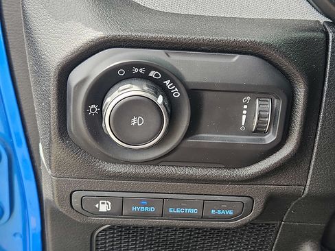 Used 2024 Jeep Wrangler Unlimited AWD/4WD image 26