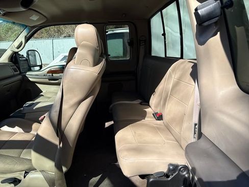 Used 2001 Ford F350 XL image 13