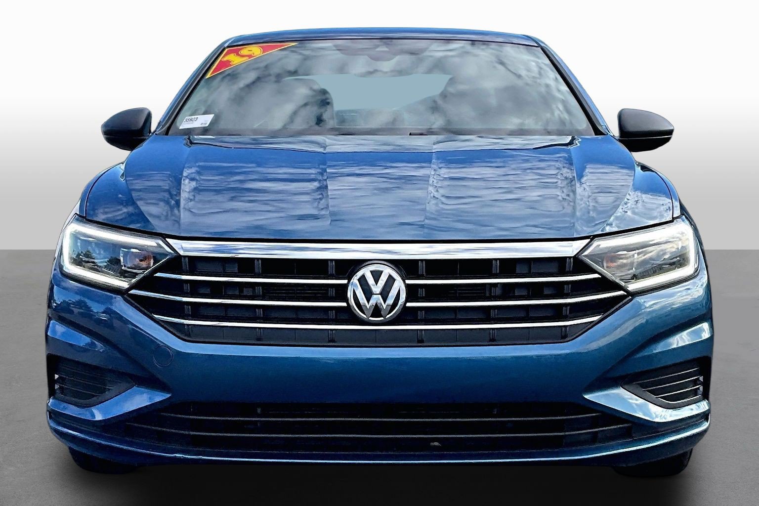 Used 2019 Volkswagen Jetta SEL FWD image 3