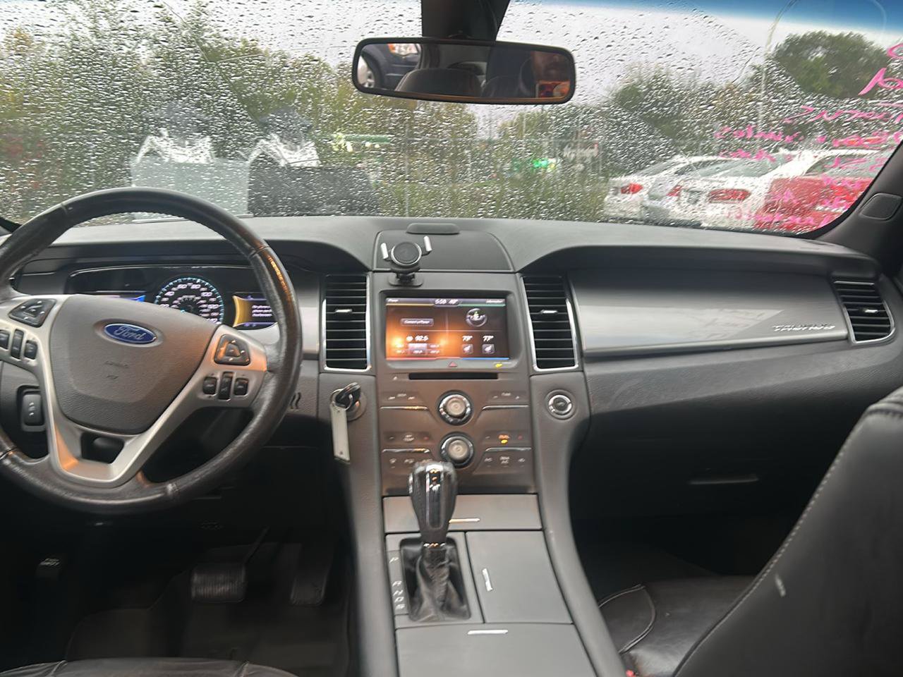Used 2013 Ford Taurus SEL FWD image 10