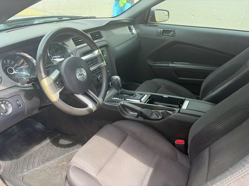 Used 2013 Ford Mustang Coupe RWD image 6