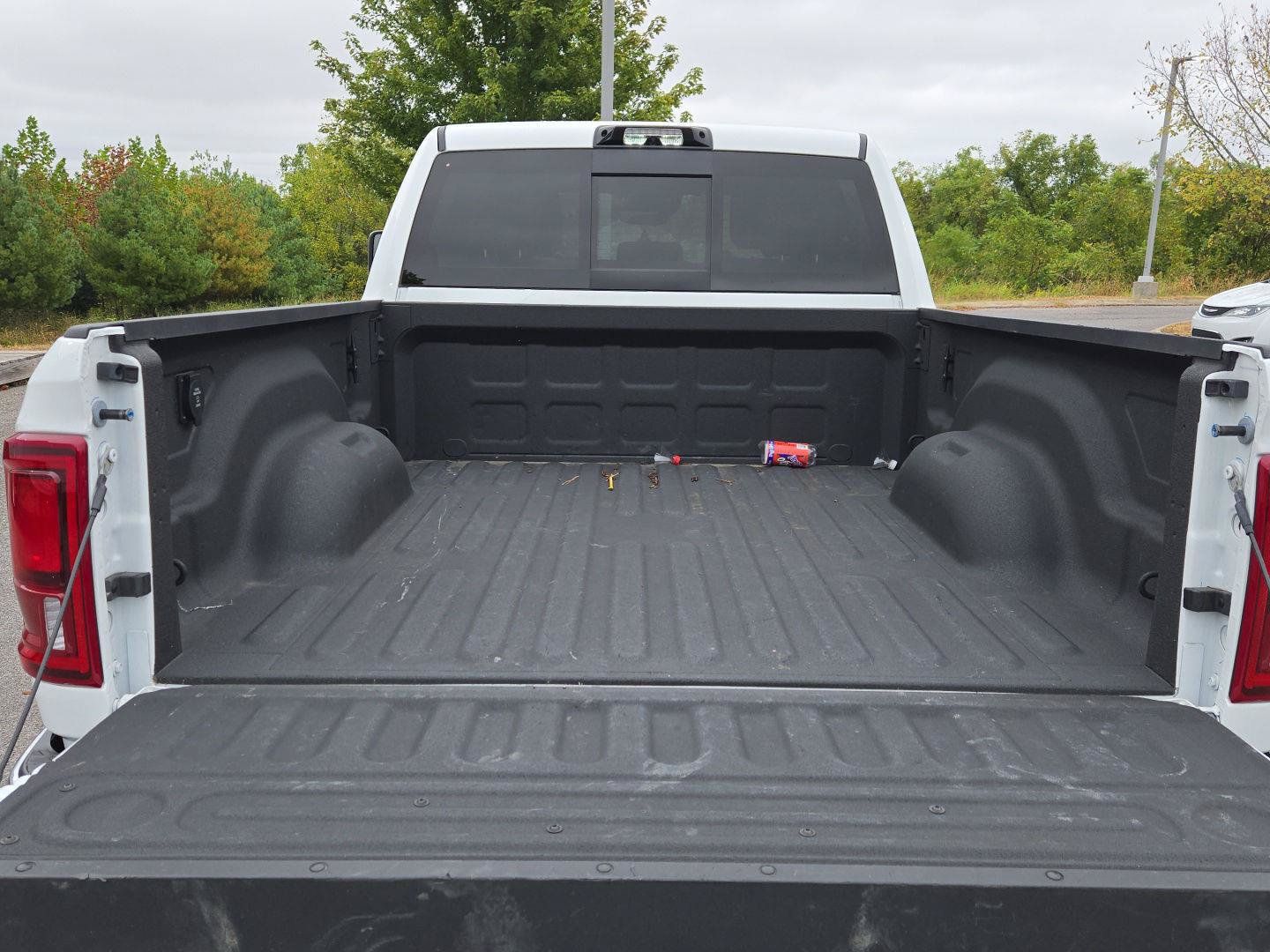Used 2026 RAM 2500 Laramie AWD/4WD image 14