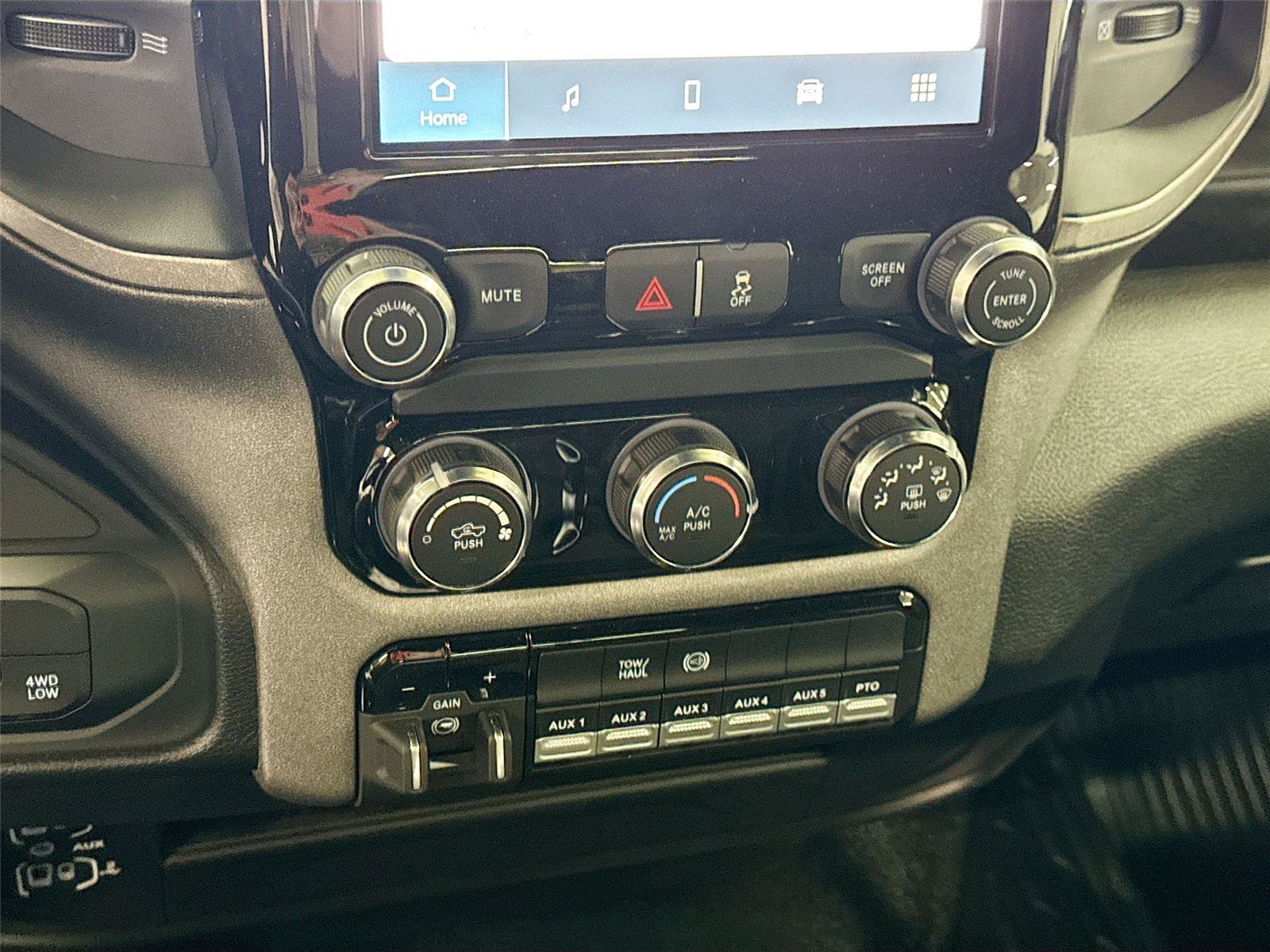 New 2026 RAM 3500 Tradesman AWD/4WD image 8
