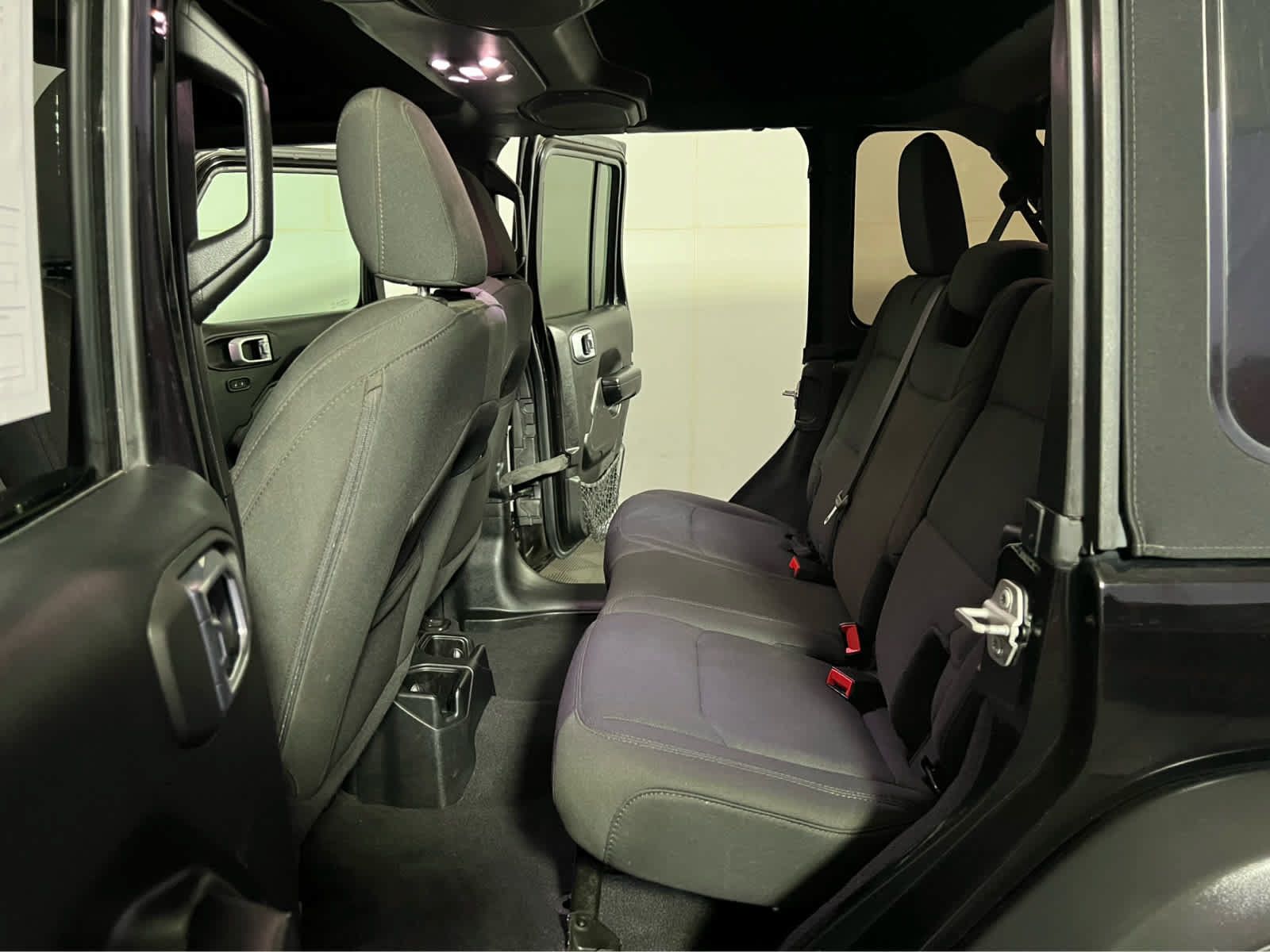 Used 2021 Jeep Wrangler Unlimited Sport AWD/4WD image 23