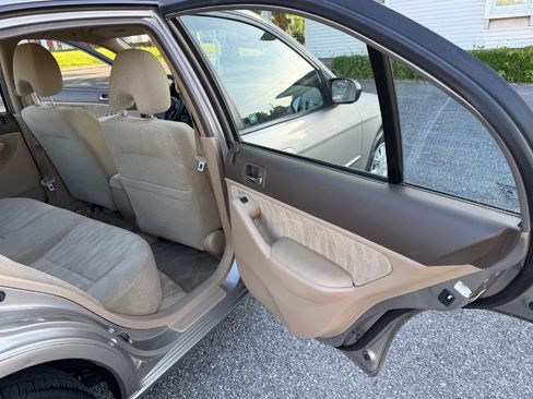 Used 2005 Honda Civic LX image 12