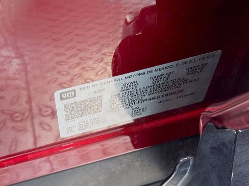 Used 2025 Chevrolet Equinox EV LT w/ Convenience Package FWD image 33