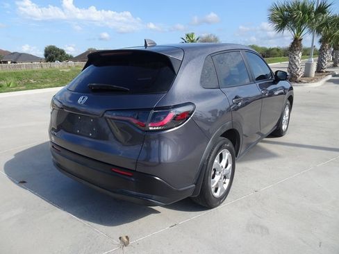 Used 2023 Honda HR-V LX image 4