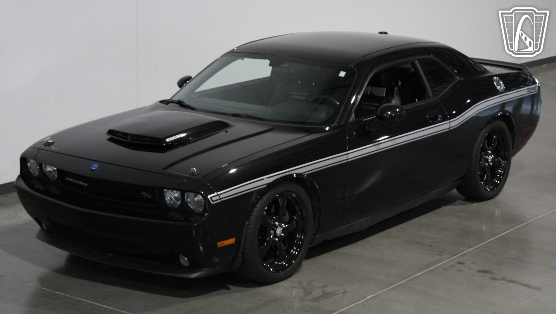 Used 2010 Dodge Challenger R/T w/ Mopar 10 Pkg RWD image 22