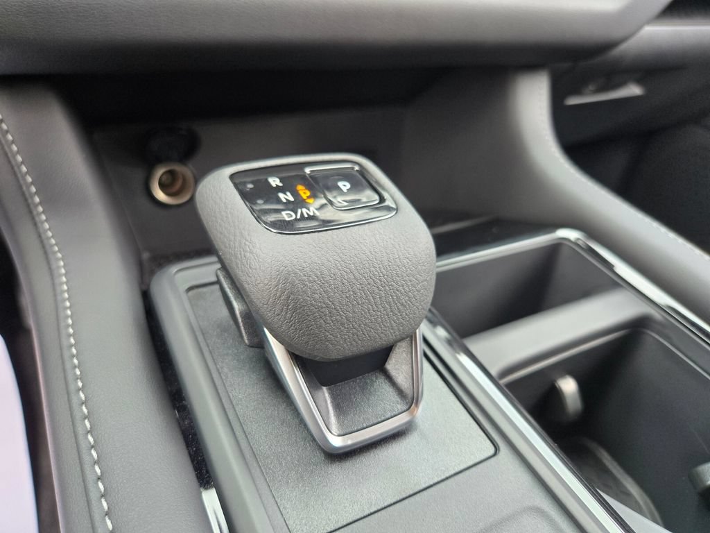 New 2026 Nissan Pathfinder SV FWD image 9