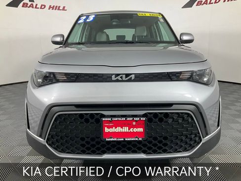 Certified 2023 Kia Soul LX image 3