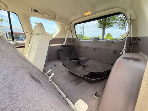 Used 2015 Lexus GX 460 w/ Premium Package AWD/4WD image 16