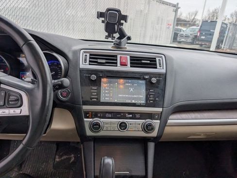 Used 2016 Subaru Outback 2.5i Limited image 4