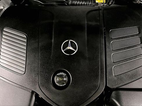 Used 2023 Mercedes-Benz GLC 300 4MATIC image 30