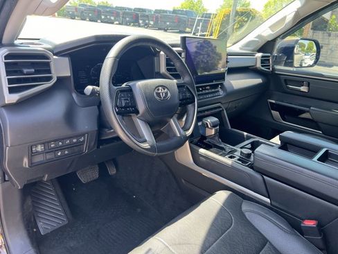 Used 2023 Toyota Tundra Limited AWD/4WD image 9