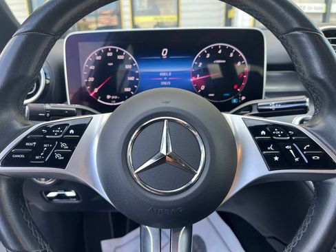 Used 2024 Mercedes-Benz C 300 Sedan image 23