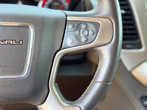 Used 2016 GMC Yukon Denali w/ Open Road Package AWD/4WD image 27