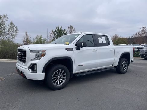Used 2019 GMC Sierra 1500 AT4 w/ AT4 Premium Package image 3
