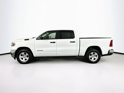 Used 2025 RAM 1500 Big Horn AWD/4WD image 4