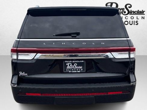Certified 2024 Lincoln Navigator L Reserve image 6