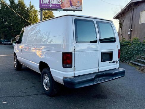 Used 2011 Ford E-250 and Econoline 250 w/ PWR Group RWD image 4