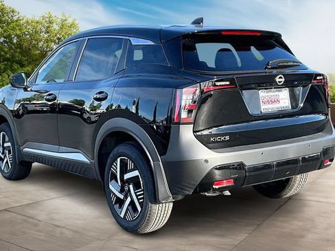 New 2026 Nissan Kicks SV w/ Charging Package FWD image 3