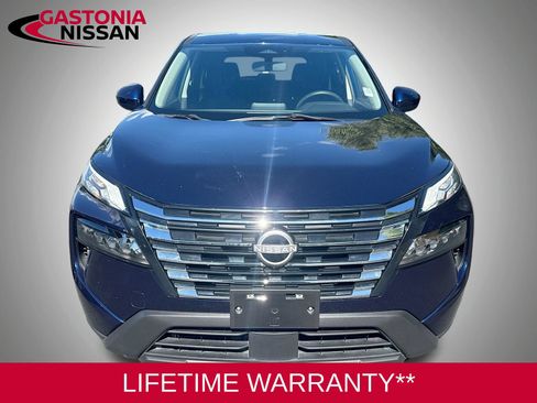 Used 2024 Nissan Rogue SV AWD/4WD image 2