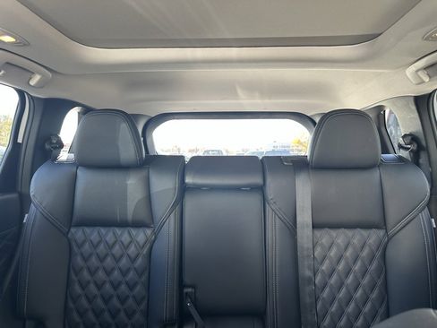 Used 2024 Mitsubishi Outlander SEL image 19