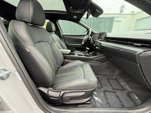 Used 2025 Kia K5 GT FWD image 26
