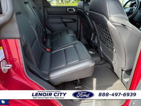 Used 2025 Ford Bronco Badlands AWD/4WD image 9