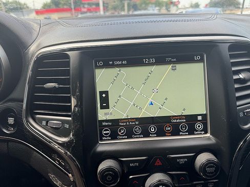 Used 2018 Jeep Grand Cherokee High Altitude AWD/4WD image 12