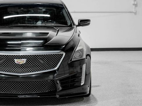 Used 2018 Cadillac CTS V w/ Luxury Package image 53